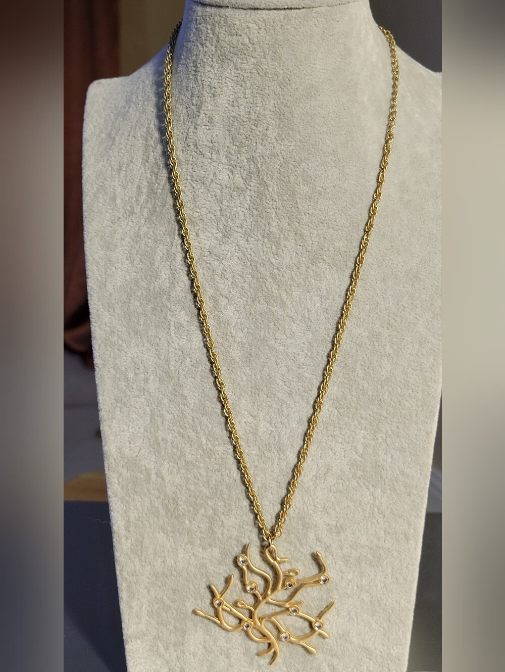 Disney Parks x Girls Crew Animal Kingdom Tree of Life Necklace
